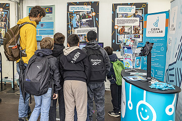 Am Stand des CISPA Cysec Labs drehte sich alles um das Thema Cybersicherheit.